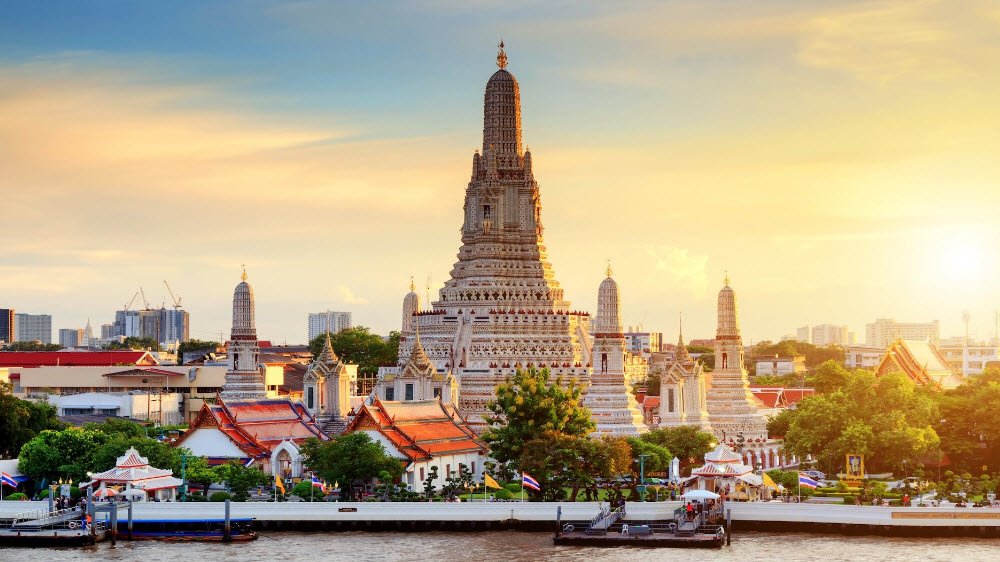 Wat Arun (Temple of Dawn), Bangkok, Thailand